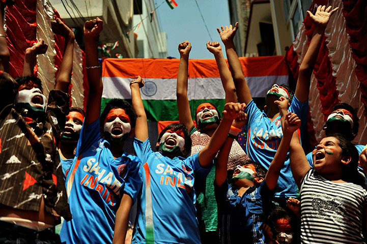 indian-cricket-fans-befor-001-2070271