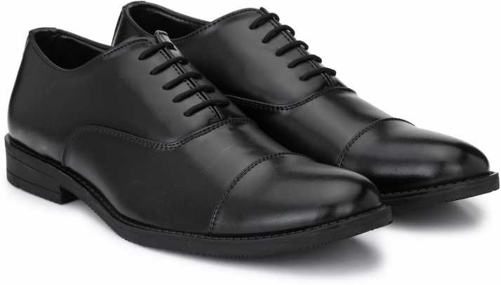Black Oxford for the Coolest Formal 